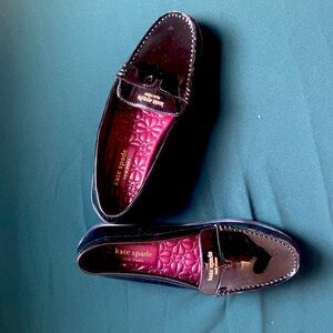 Size 6 kate spade Black patent leather loafer.